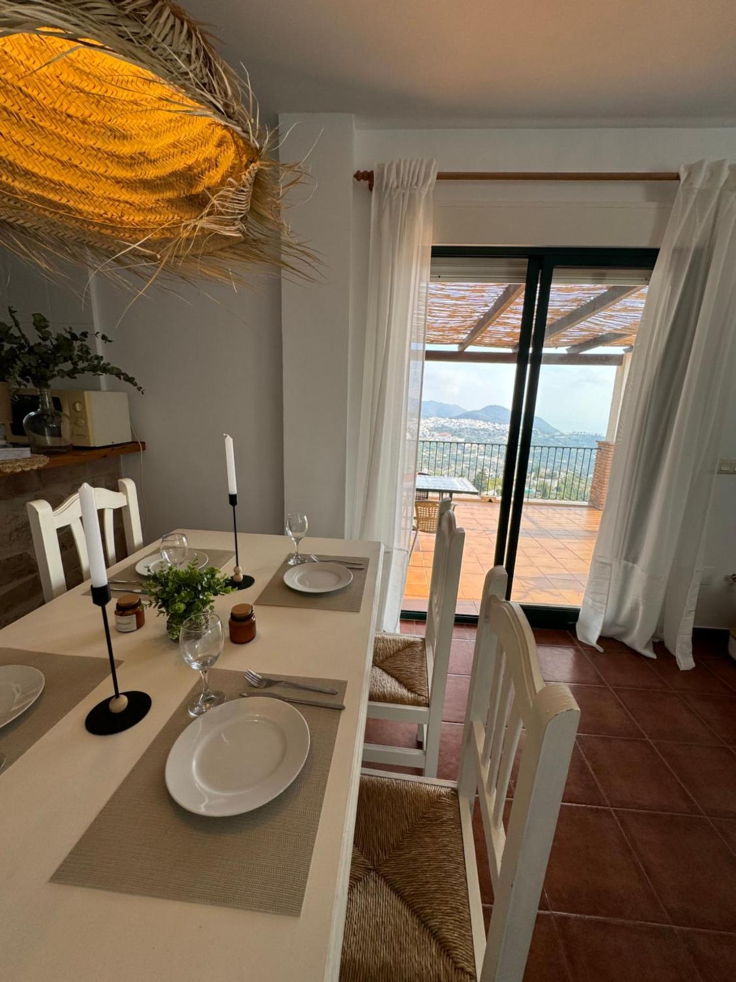 Villa En Frigiliana Con Piscina, Jacuzzi Y Espectaculares Vistas מראה חיצוני תמונה