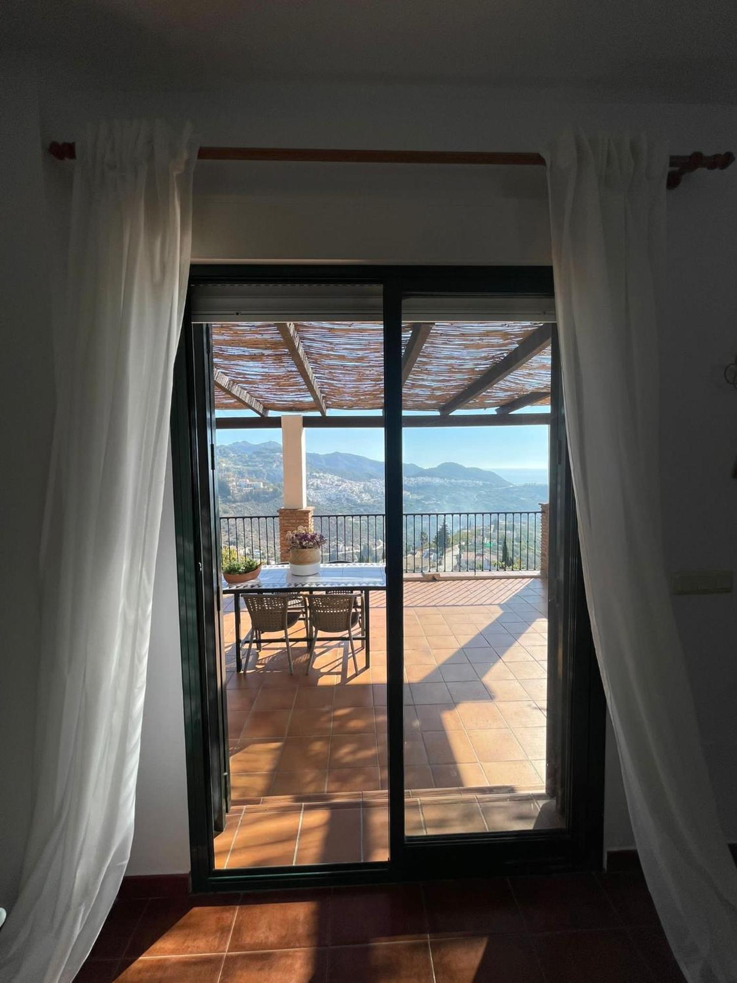 Villa En Frigiliana Con Piscina, Jacuzzi Y Espectaculares Vistas מראה חיצוני תמונה