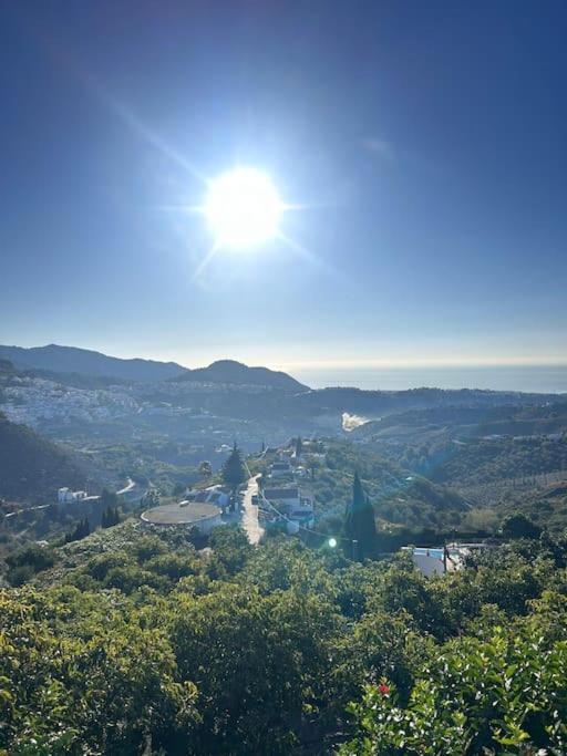 Villa En Frigiliana Con Piscina, Jacuzzi Y Espectaculares Vistas מראה חיצוני תמונה